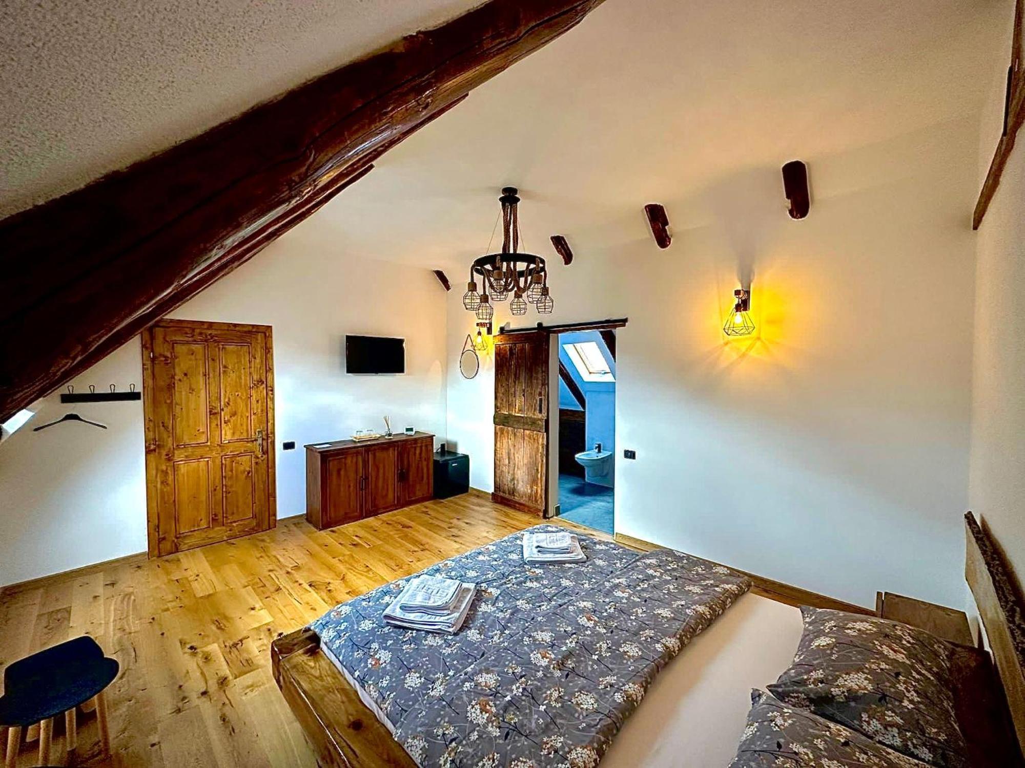 Casa De Lemn Lodge